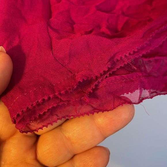 Diane Von Furstenberg Silk Fuscia Lace Up Front Cap Sleeve Blouse size 6 - Picture 9 of 15